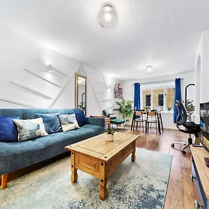 https://quirky-canary-2bed-free-parking-smart-tv-games.cambridgehotelsuk.com